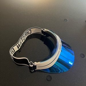 DIOR VISOR METALLIC BLUE